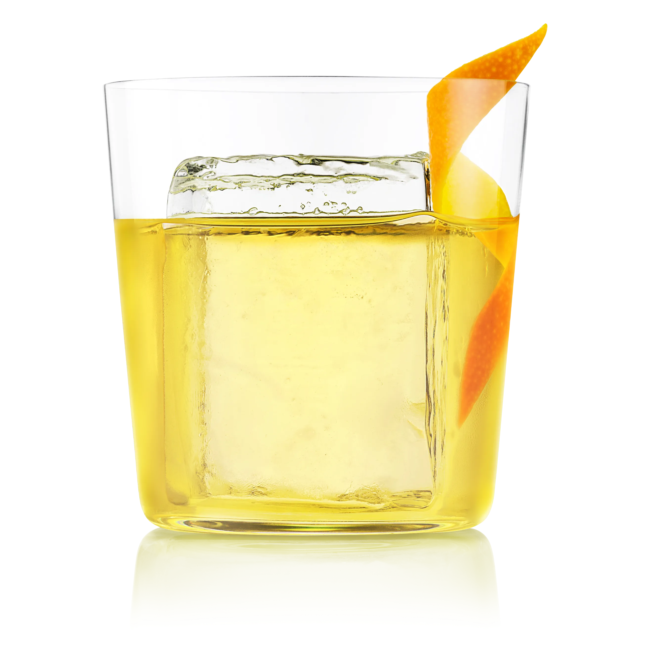 キラメキフレッシュメモリアルナイトカクテル Kanáde Yuzu Martini with Haku Vodka | The House of Suntory